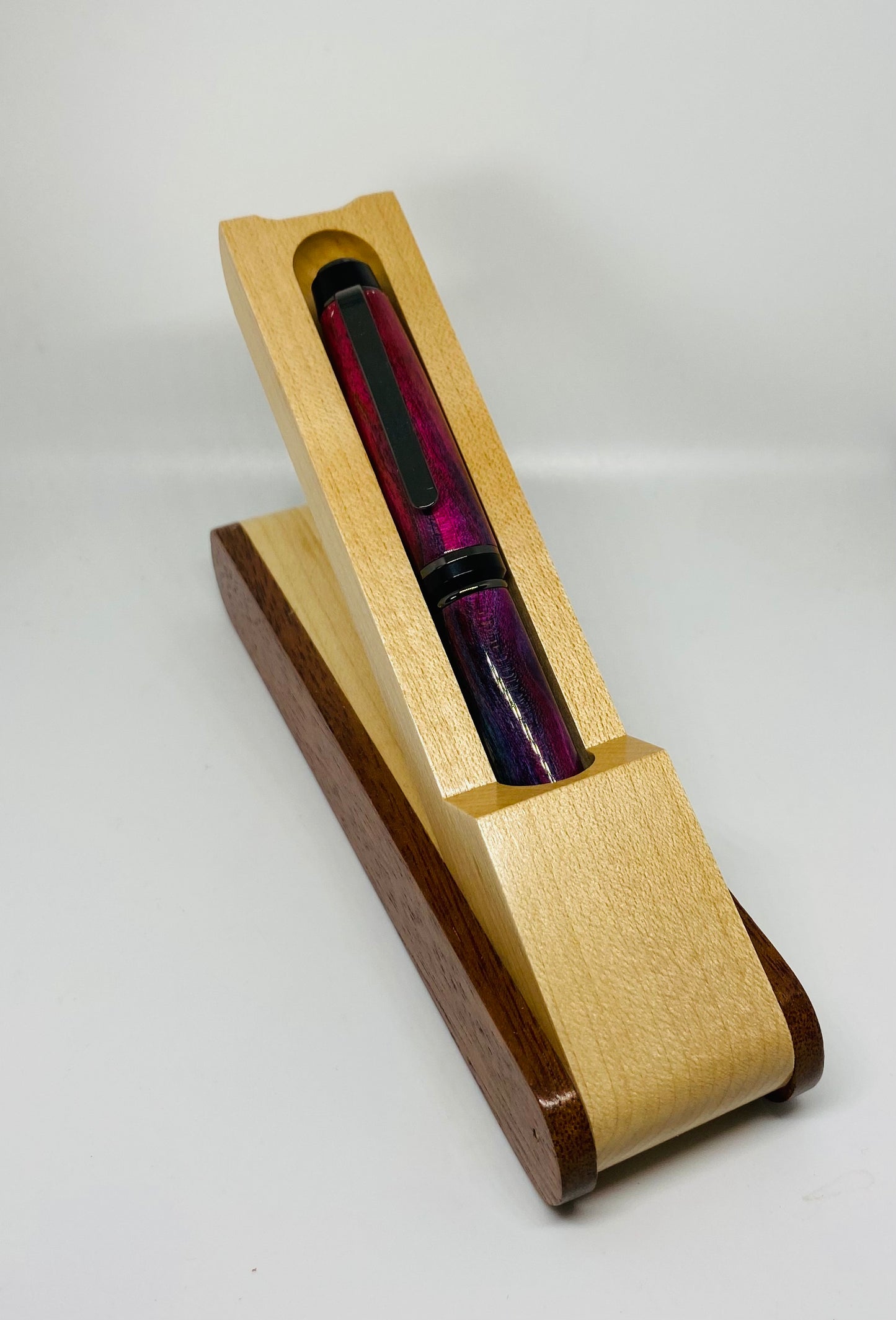 Maple and rosewood single pen box