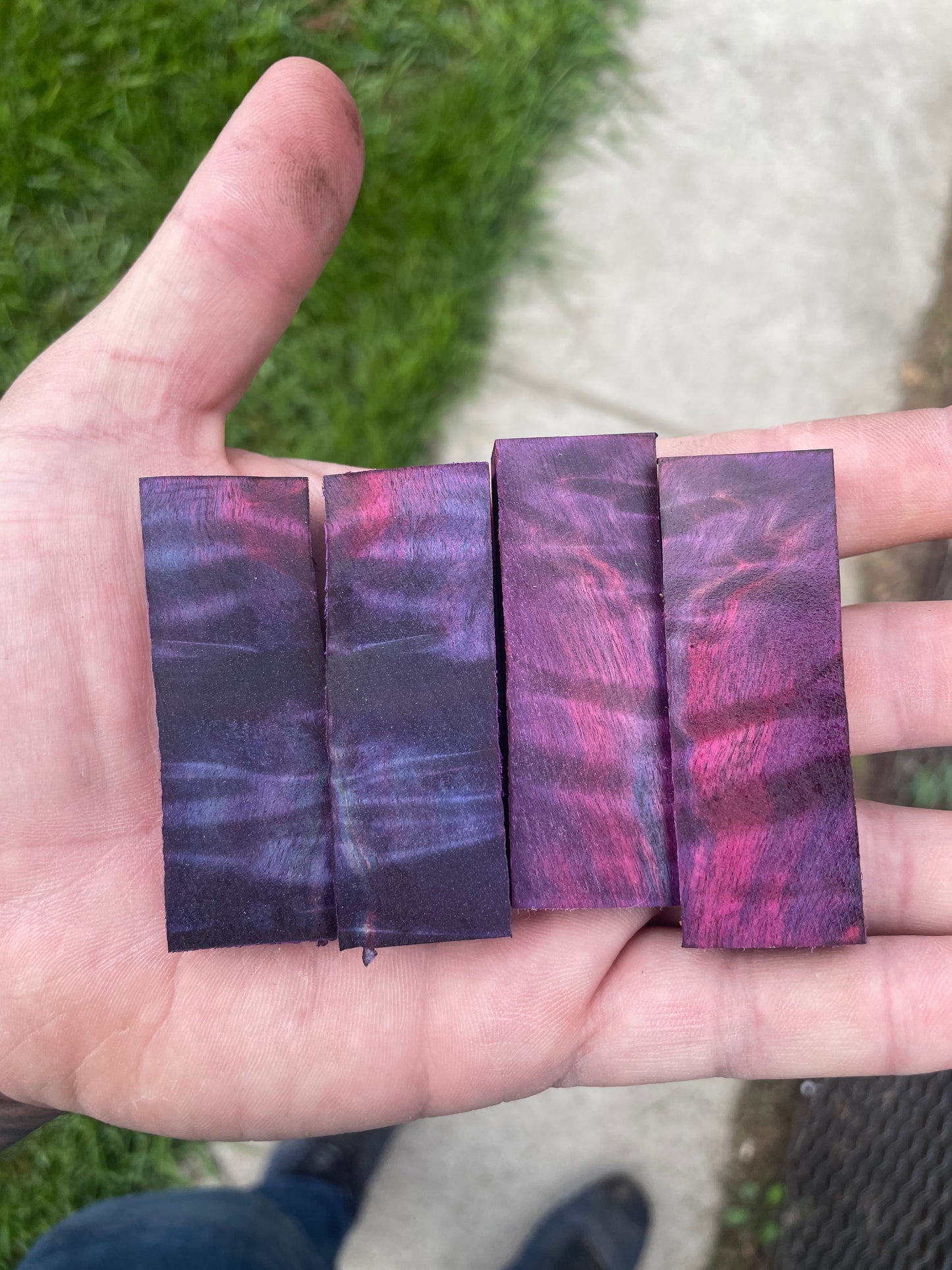 Triple dyed curly cotton wood