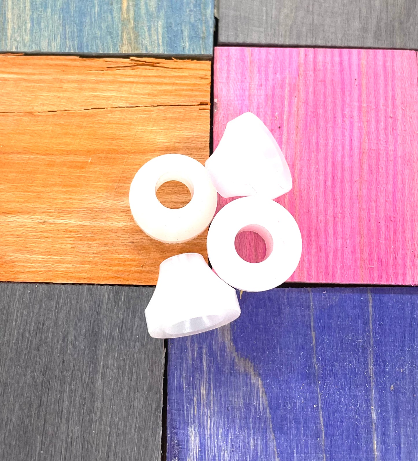 Non-stick bushings