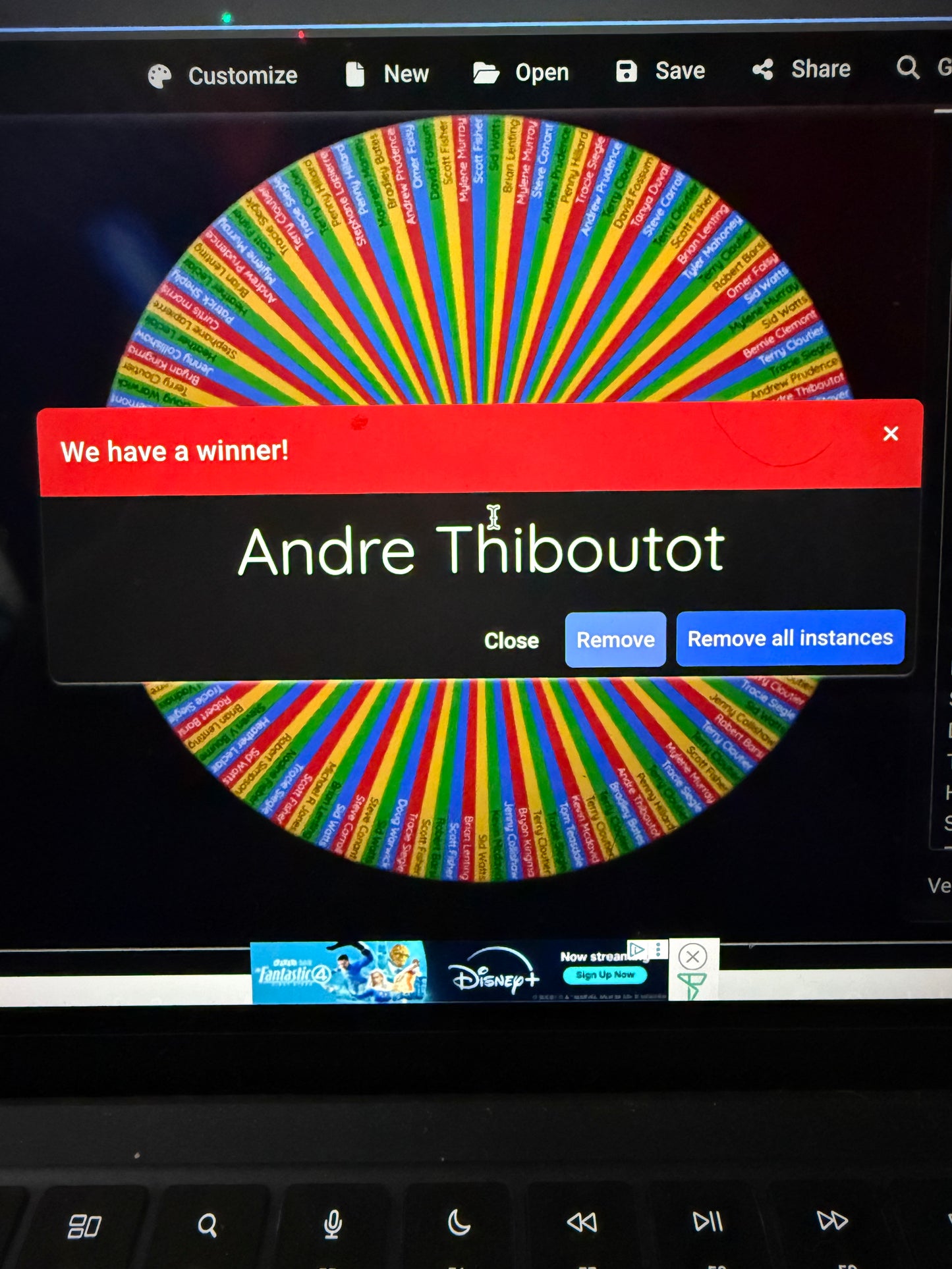 Christmas giveaway details below ⬇️